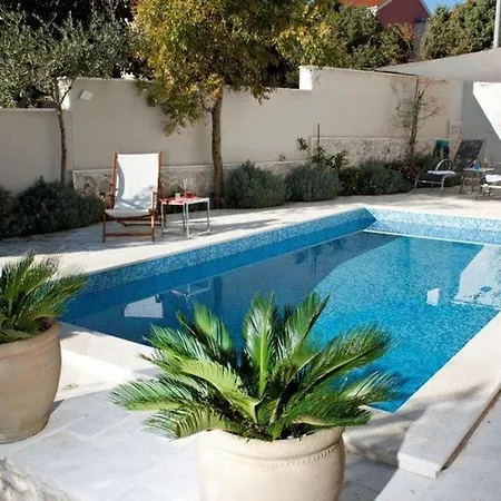 Holiday home Gorgeous In Okrug Gornji With House Sea View *