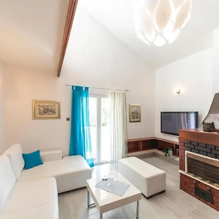 Gorgeous In Okrug Gornji With House Sea View Trogir